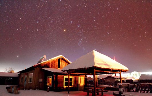 北國(guó)縱貫線 火車串聯(lián)雪