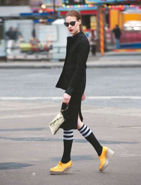 早春街頭 時髦的巴黎s