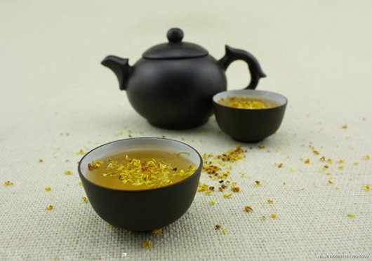 通過(guò)喝茶來(lái)緩解口臭